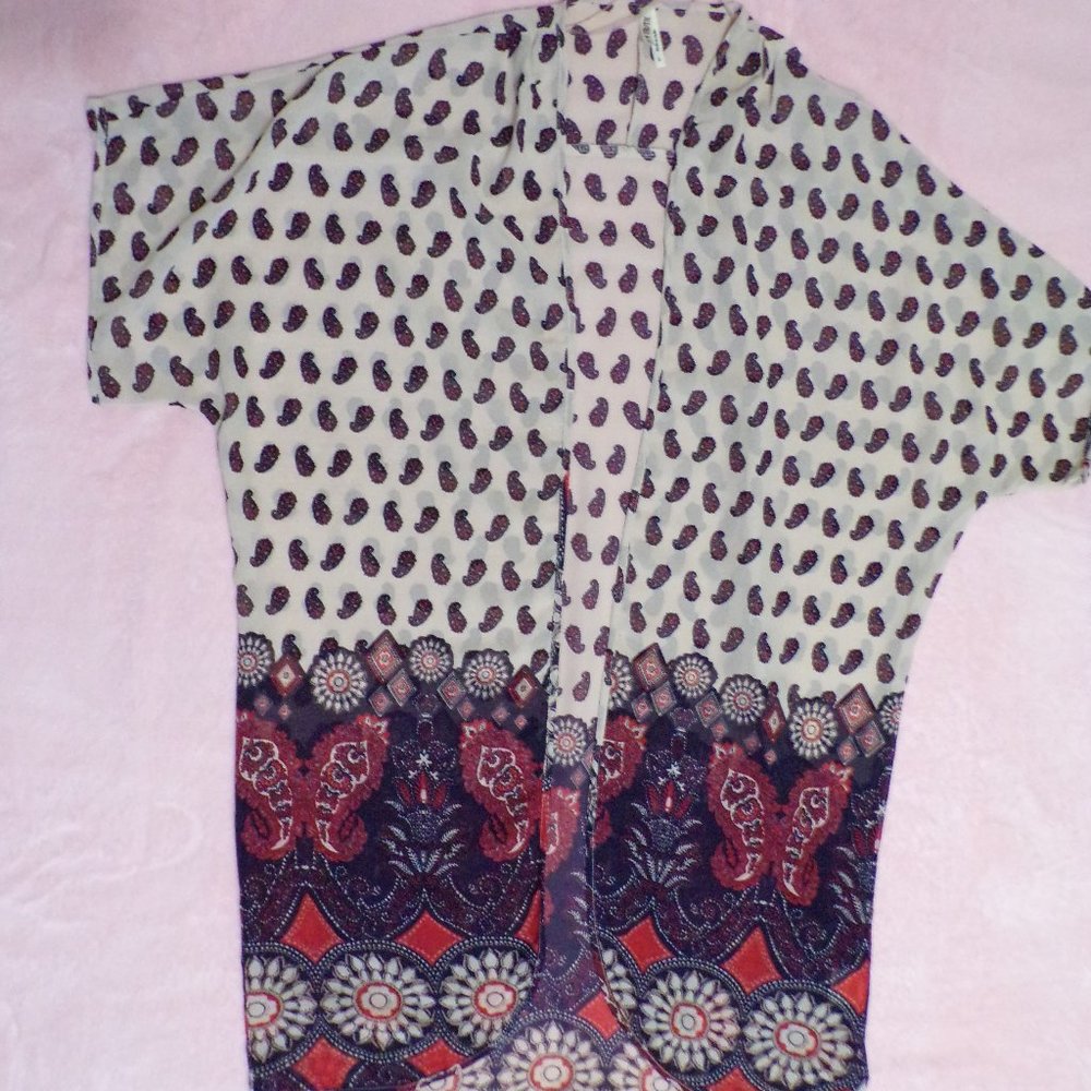 LONG KIMONO CARDIGAN IN SIZE LARGE